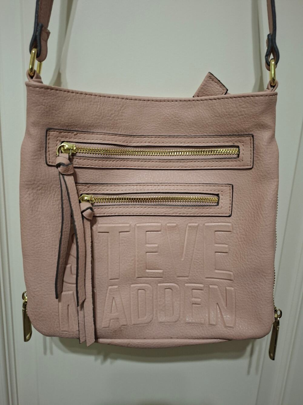 Steve Madden Purse Cross Body Pink Blush Zipper Extend Adjustable